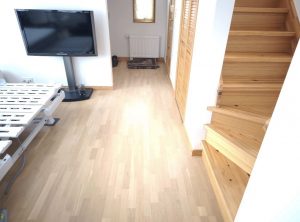 設置前の階段 別アングル